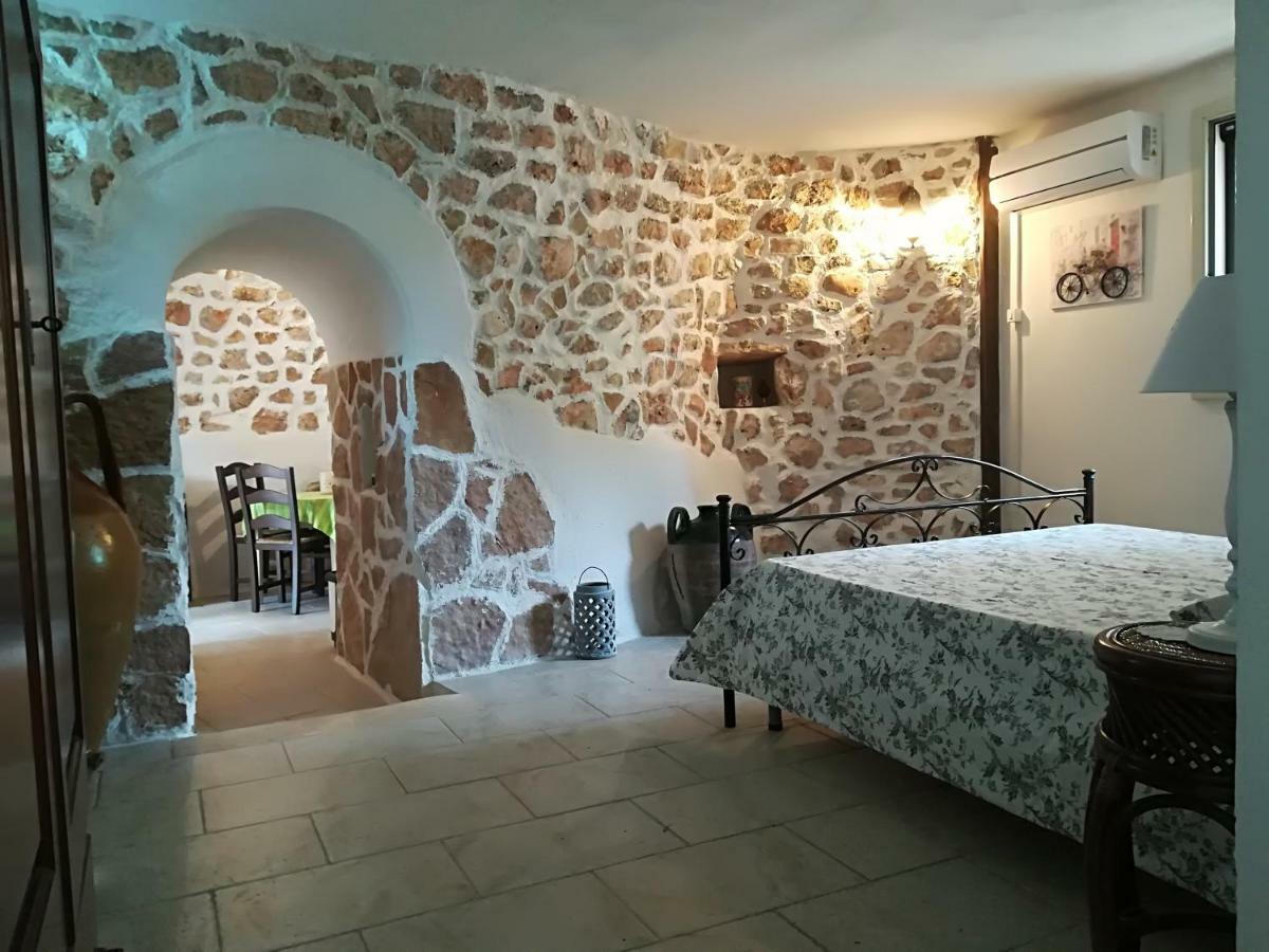 Trullo Alessandro E Villa Raffaela San Vito dei Normanni Exterior photo